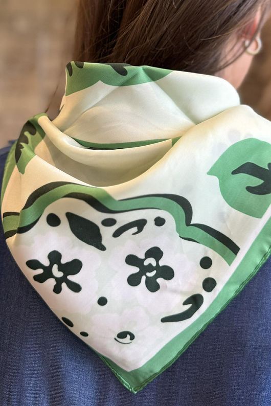 Matteao Silky Blend Square Scarf Green /30=